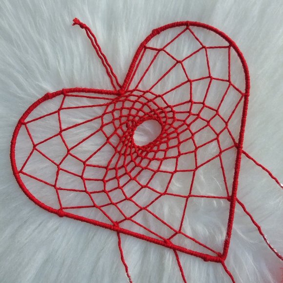 Handmade Shabby Chic Red Heart Shaped Dreamcatcher - Picture 5 of 8